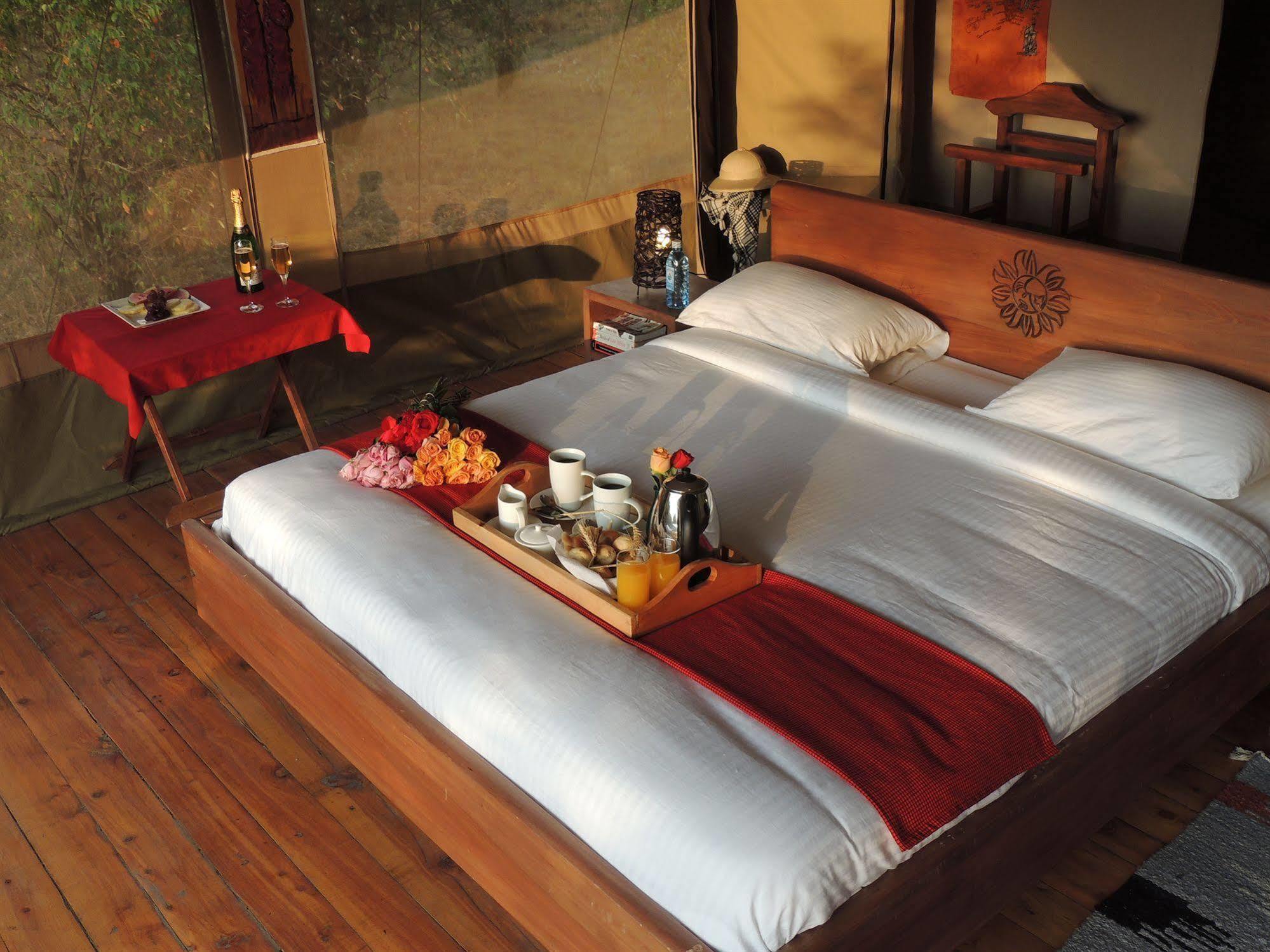 Hotel Loyk Mara Camp à Talek Extérieur photo